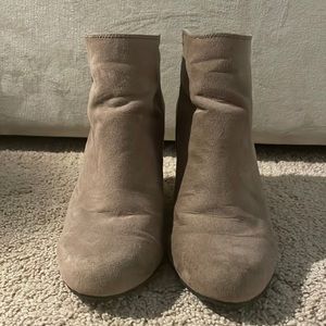 BCBG Wedges Size 7